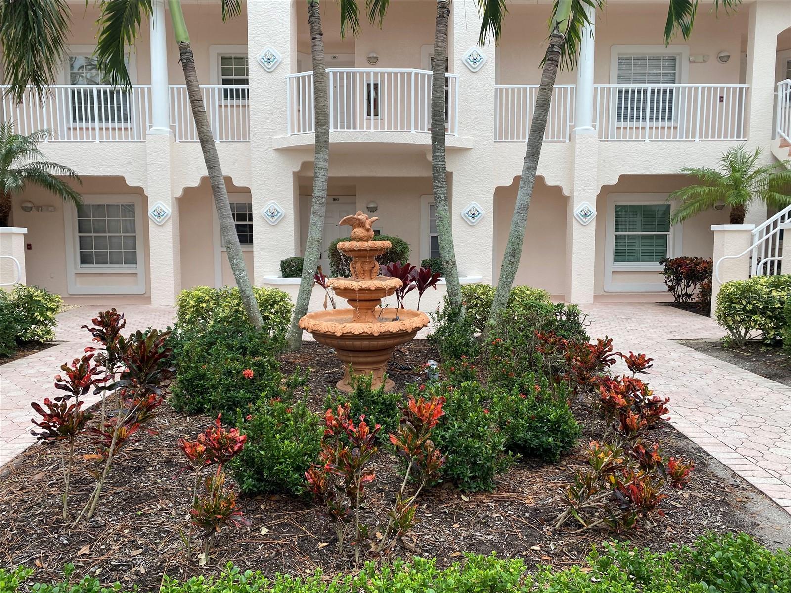 PLAZA DE FLORES - Residential