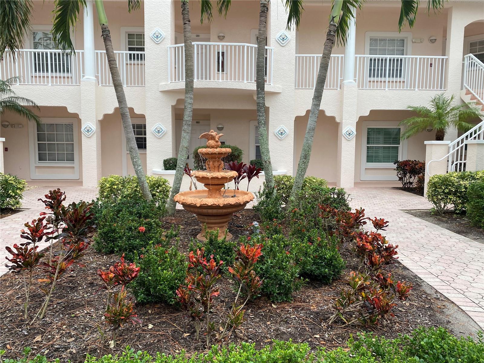 PLAZA DE FLORES - Residential