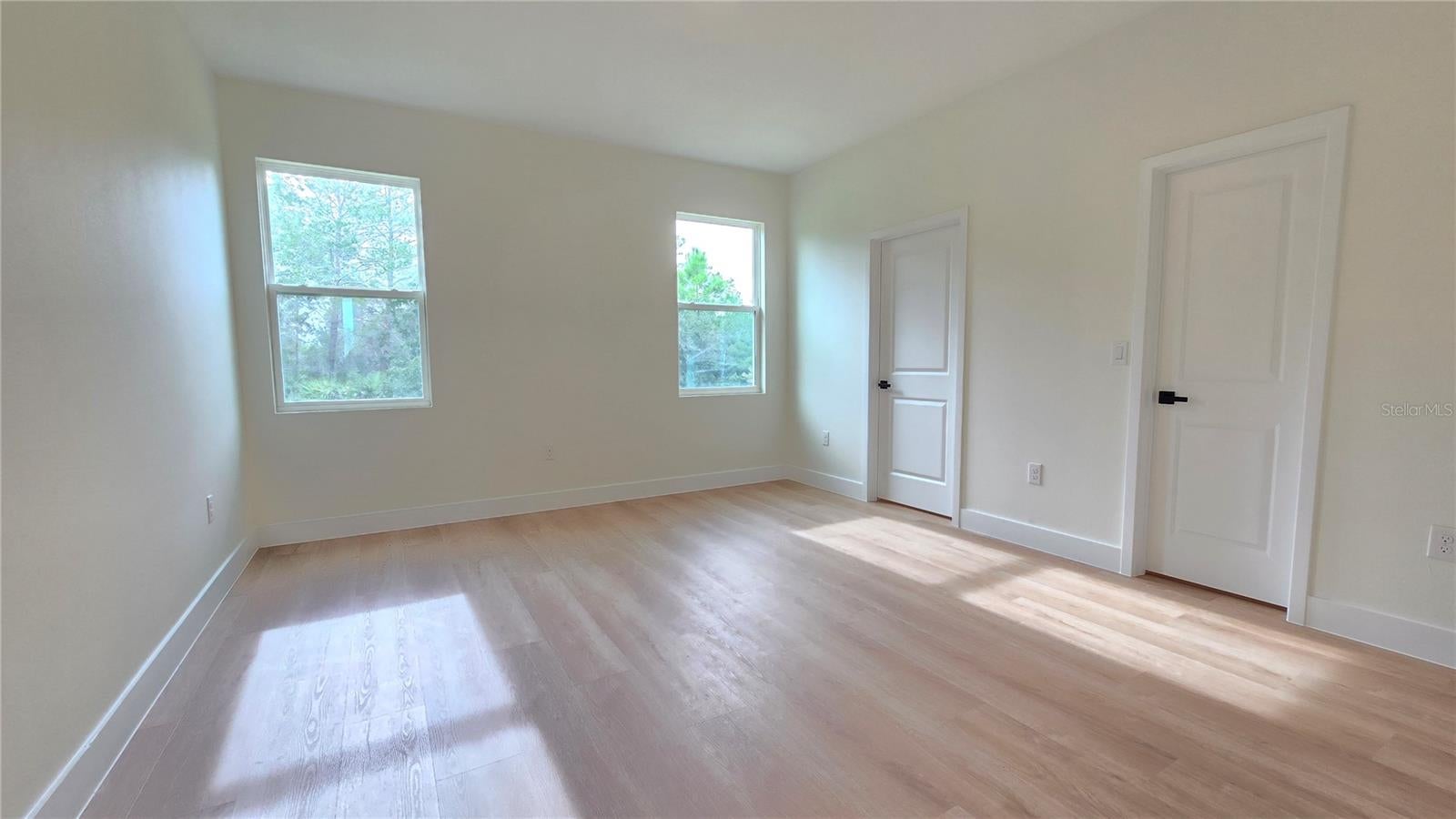 SUN N LAKE - Residential