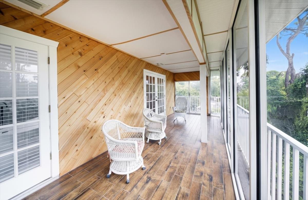 SOUTH VENICE - Residential