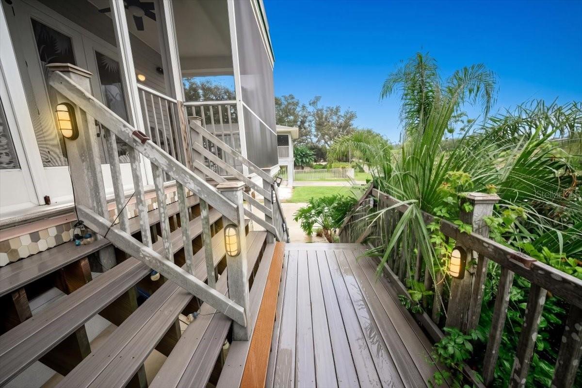SOUTH VENICE - Residential
