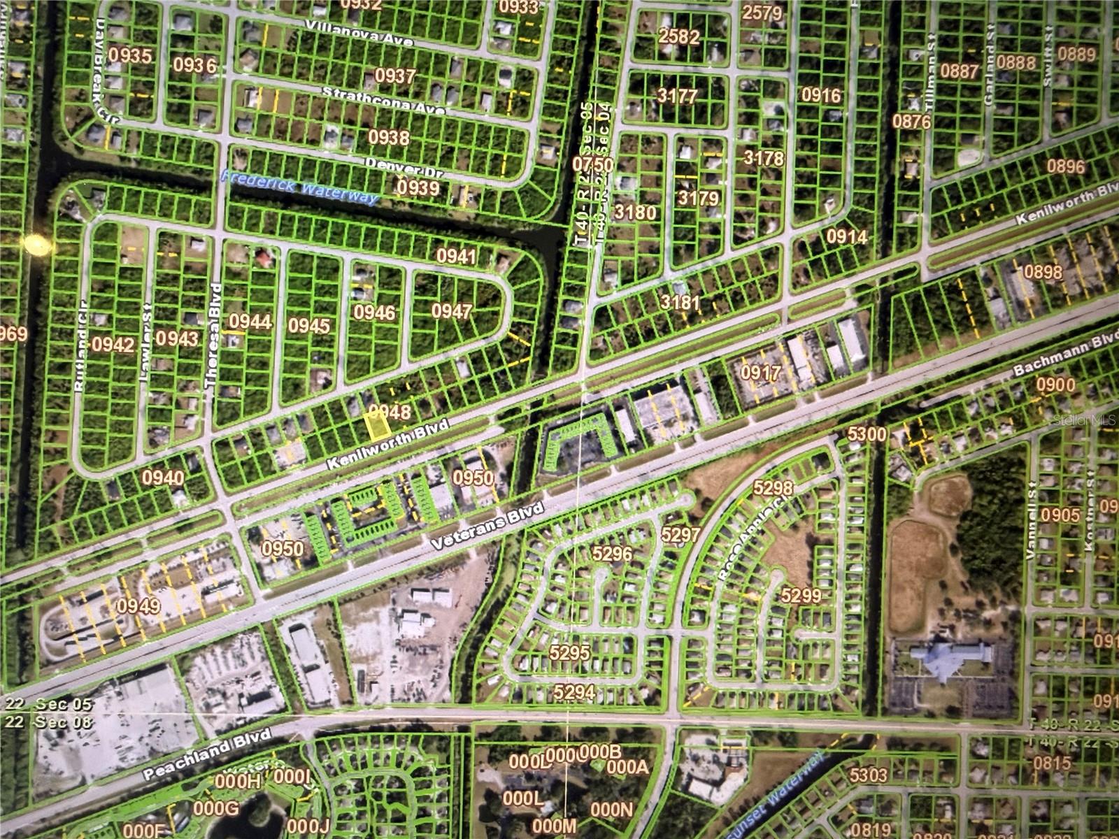 PORT CHARLOTTE SEC 017 - Land