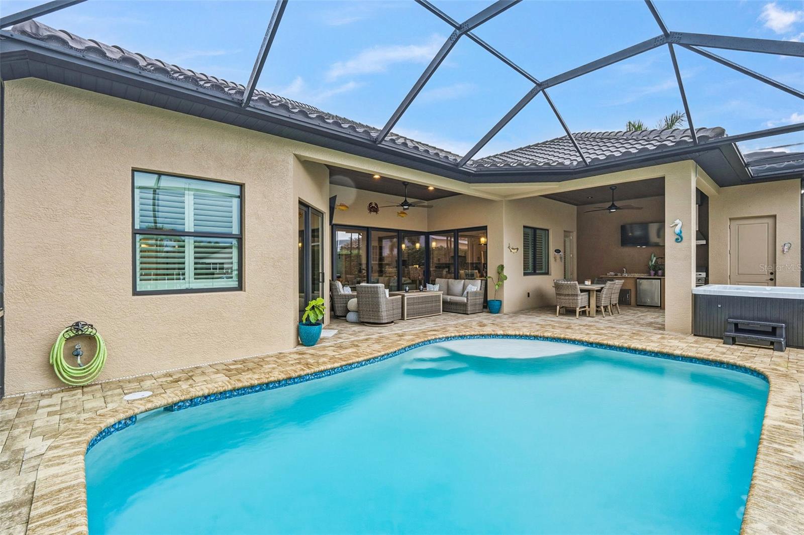 PUNTA GORDA ISLES SEC 15 - Residential