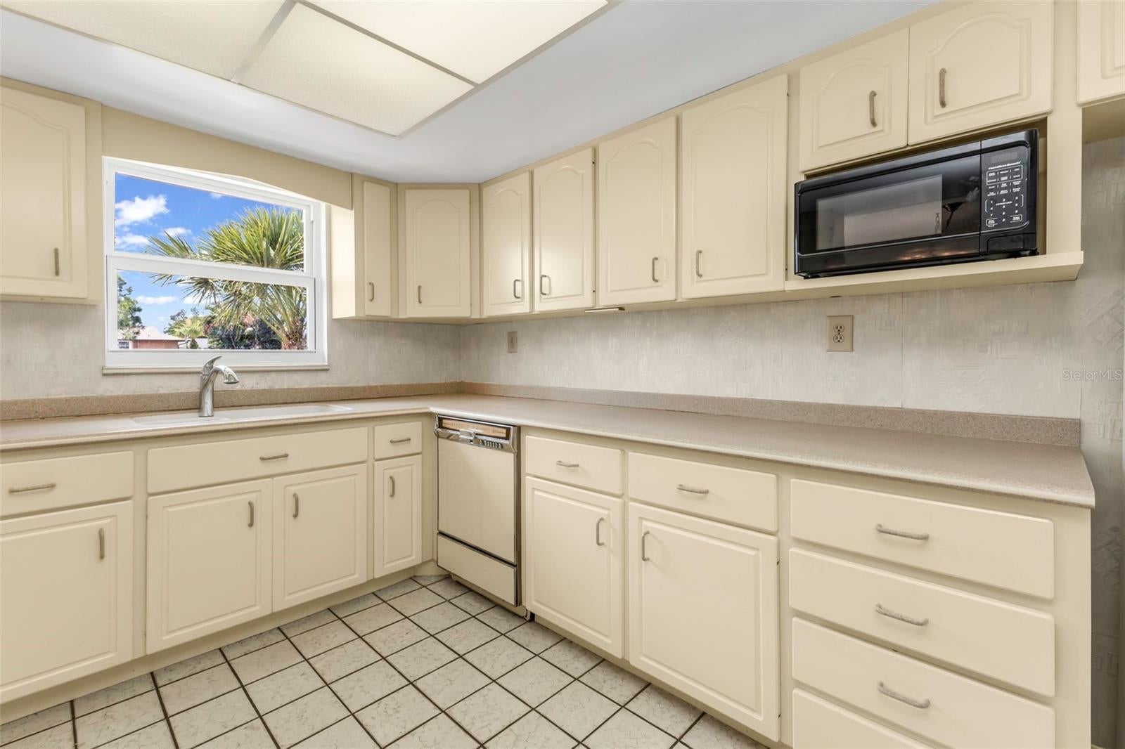 ROTONDA WEST OAKLAND HILLS - Residential