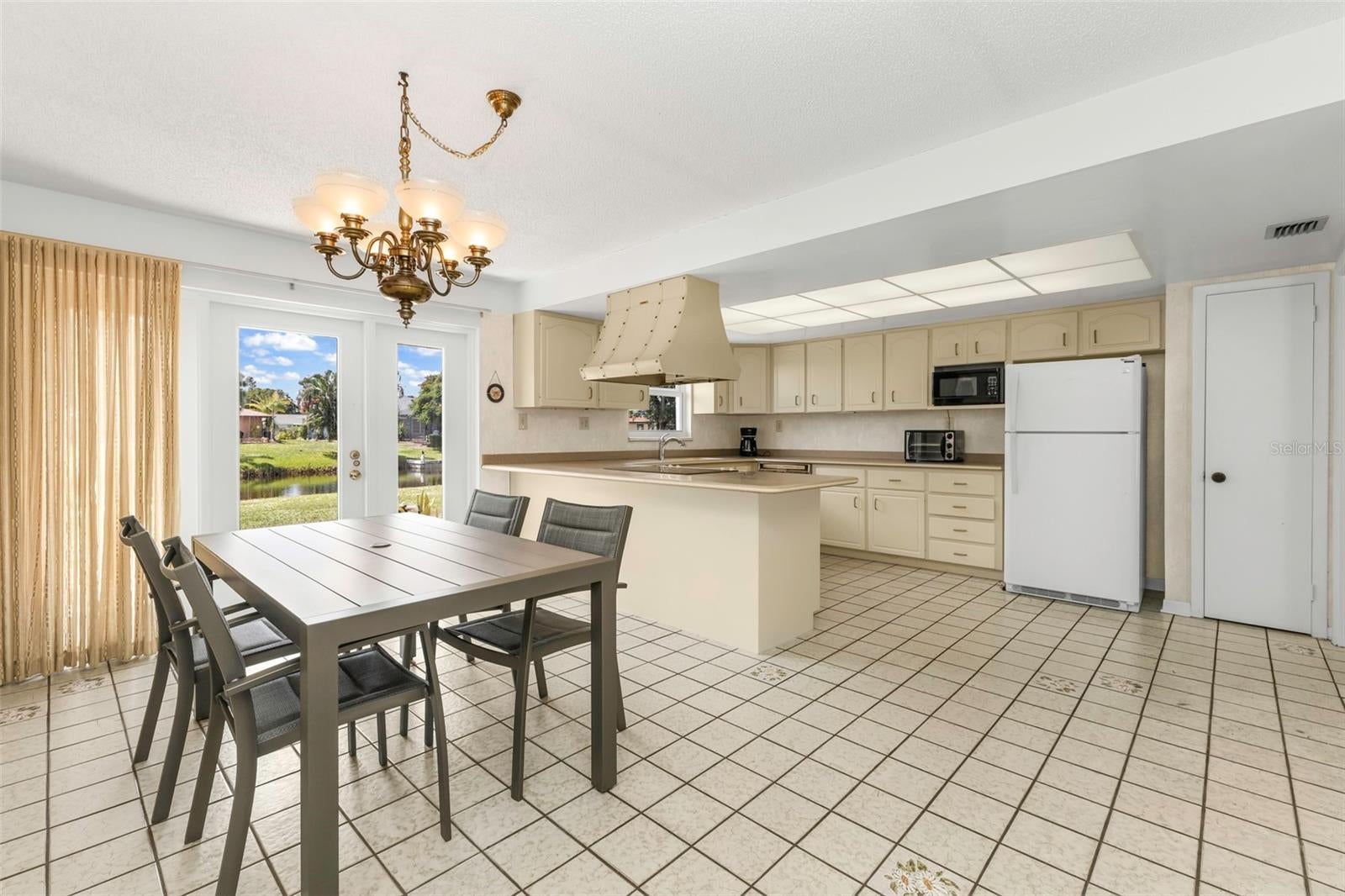 ROTONDA WEST OAKLAND HILLS - Residential