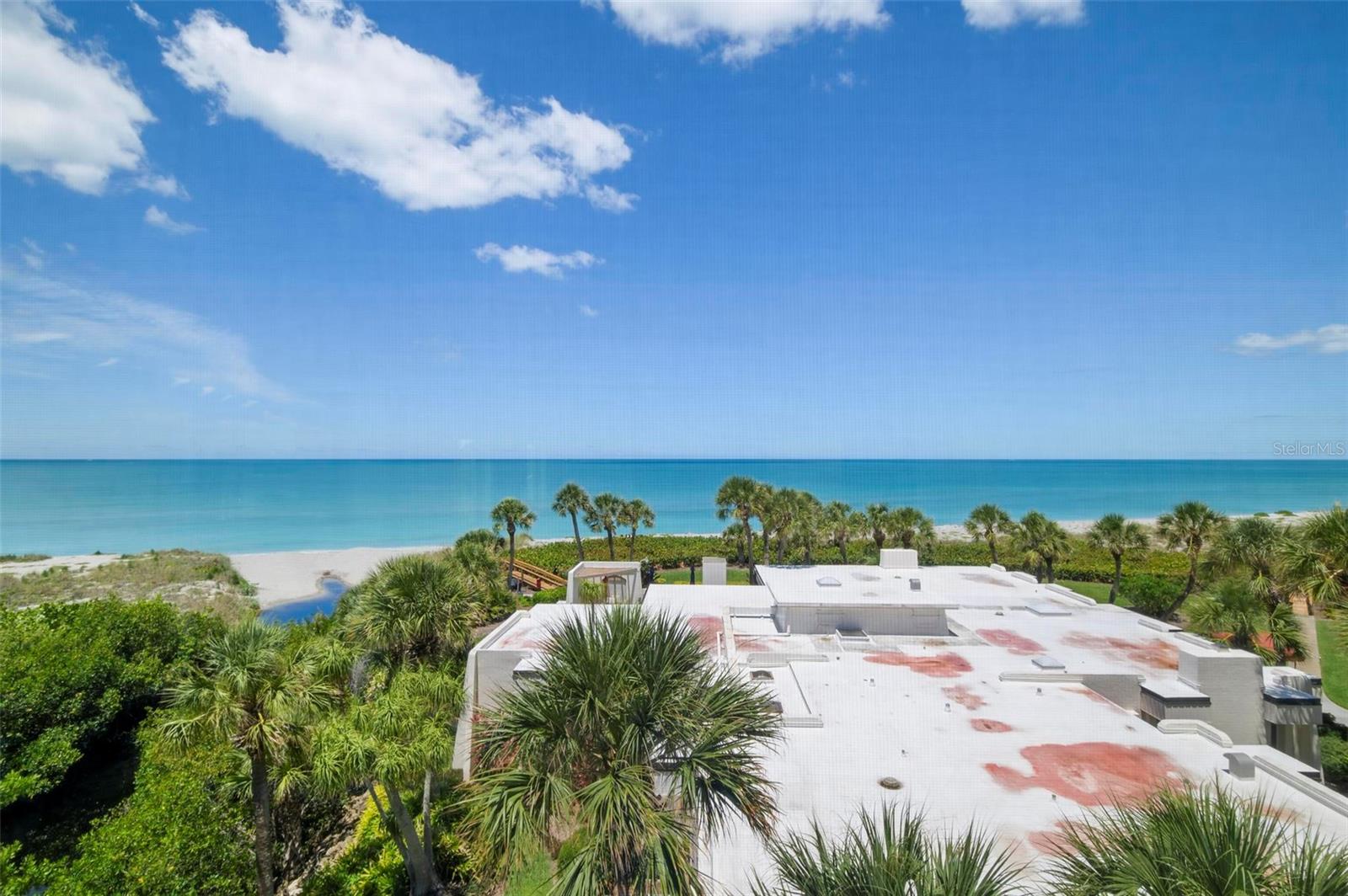 ISLAND SHORES - Residential