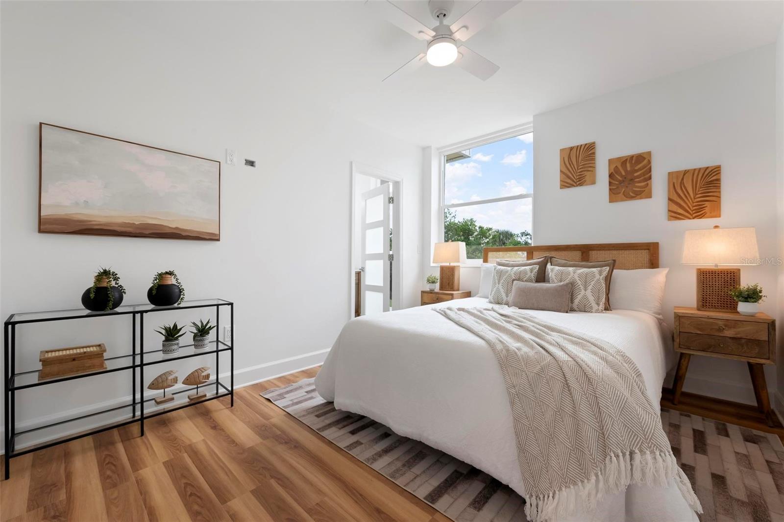 ISLAND SHORES - Residential
