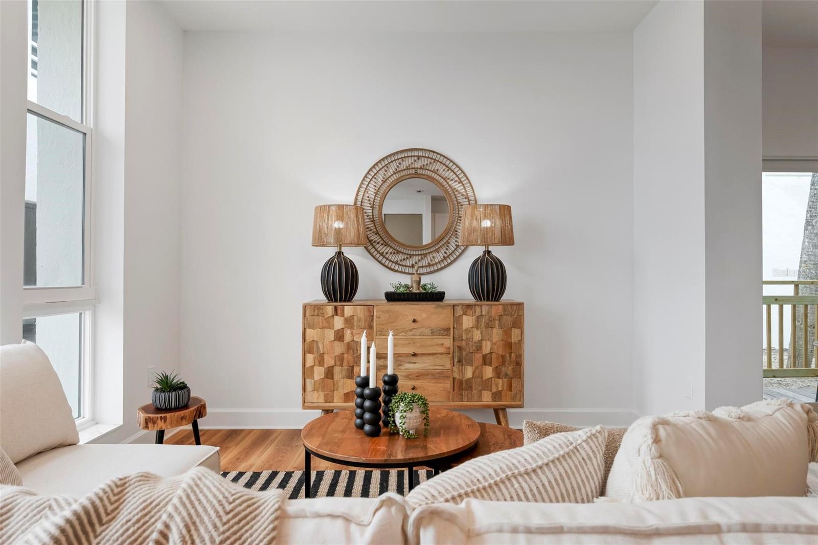 ISLAND SHORES - Residential