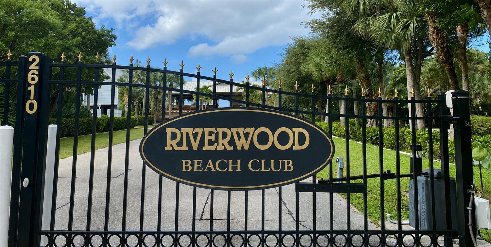 RIVERWOOD - Residential