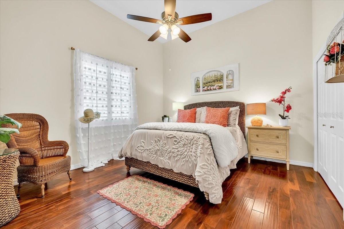 RIVERWOOD - Residential