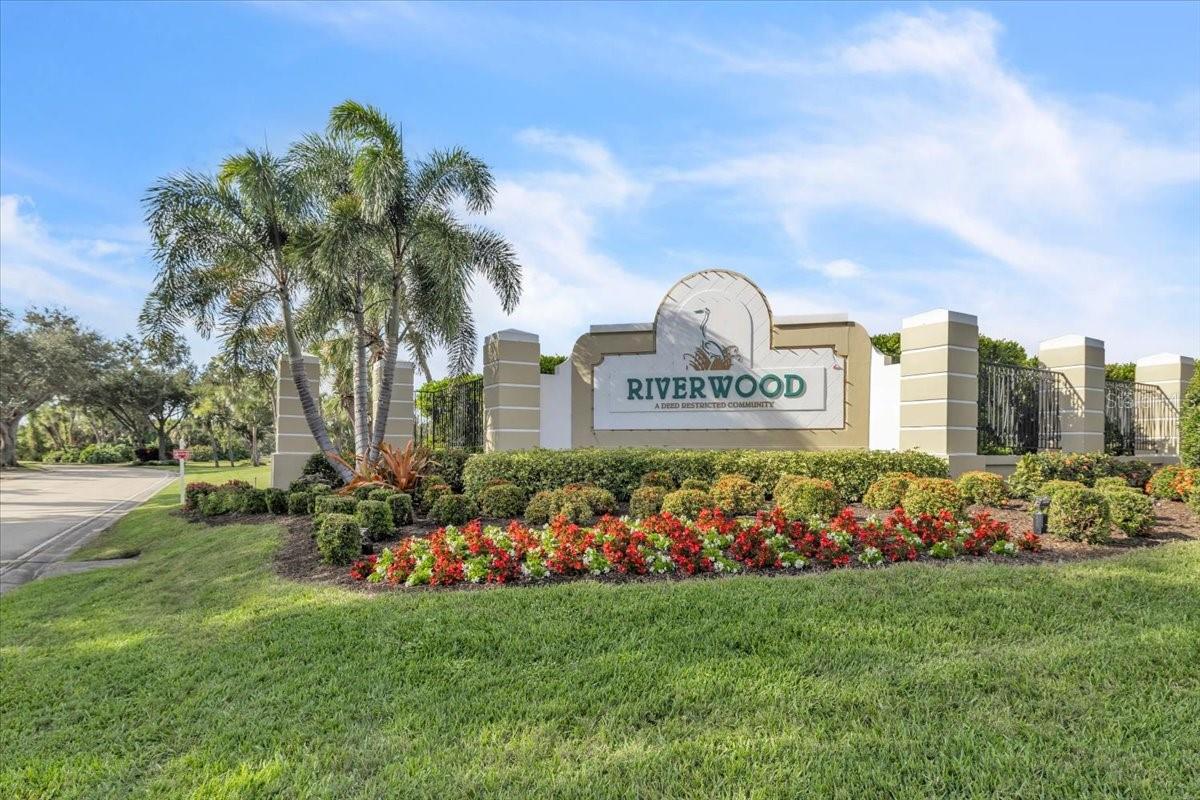 RIVERWOOD - Residential