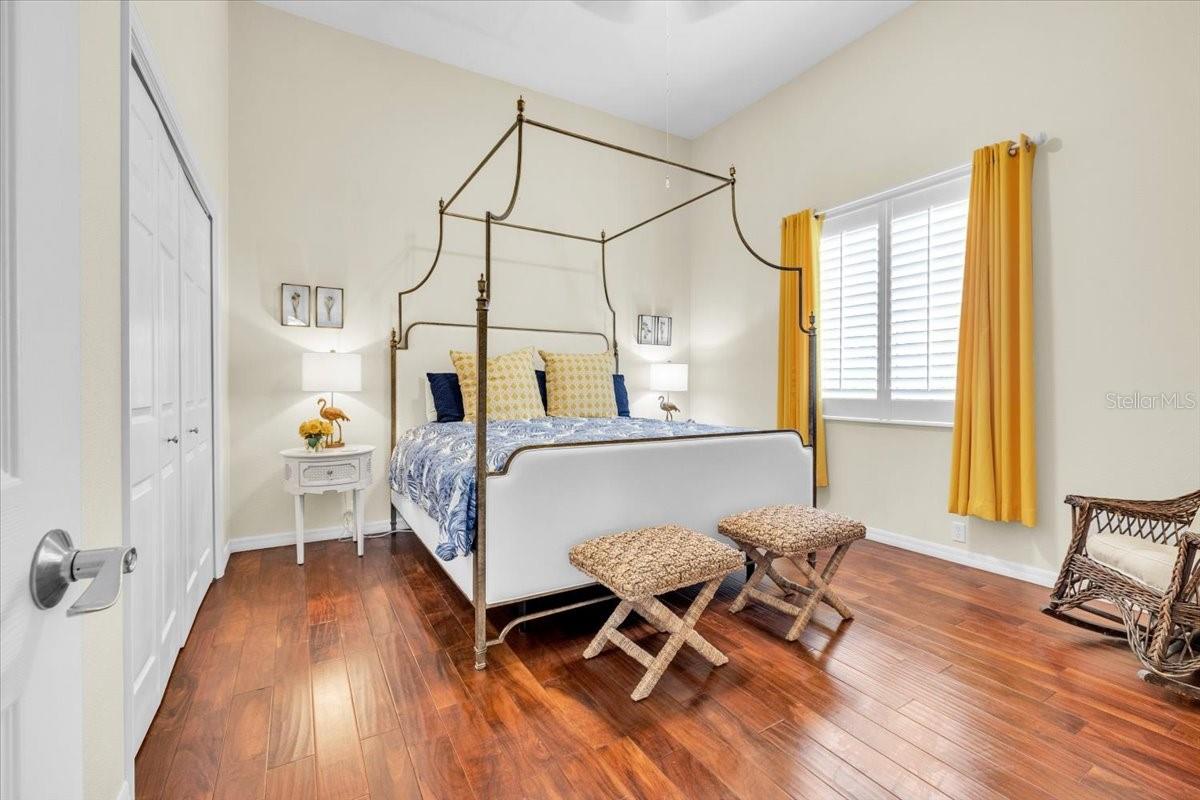 RIVERWOOD - Residential