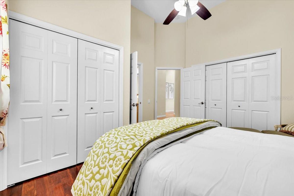 RIVERWOOD - Residential