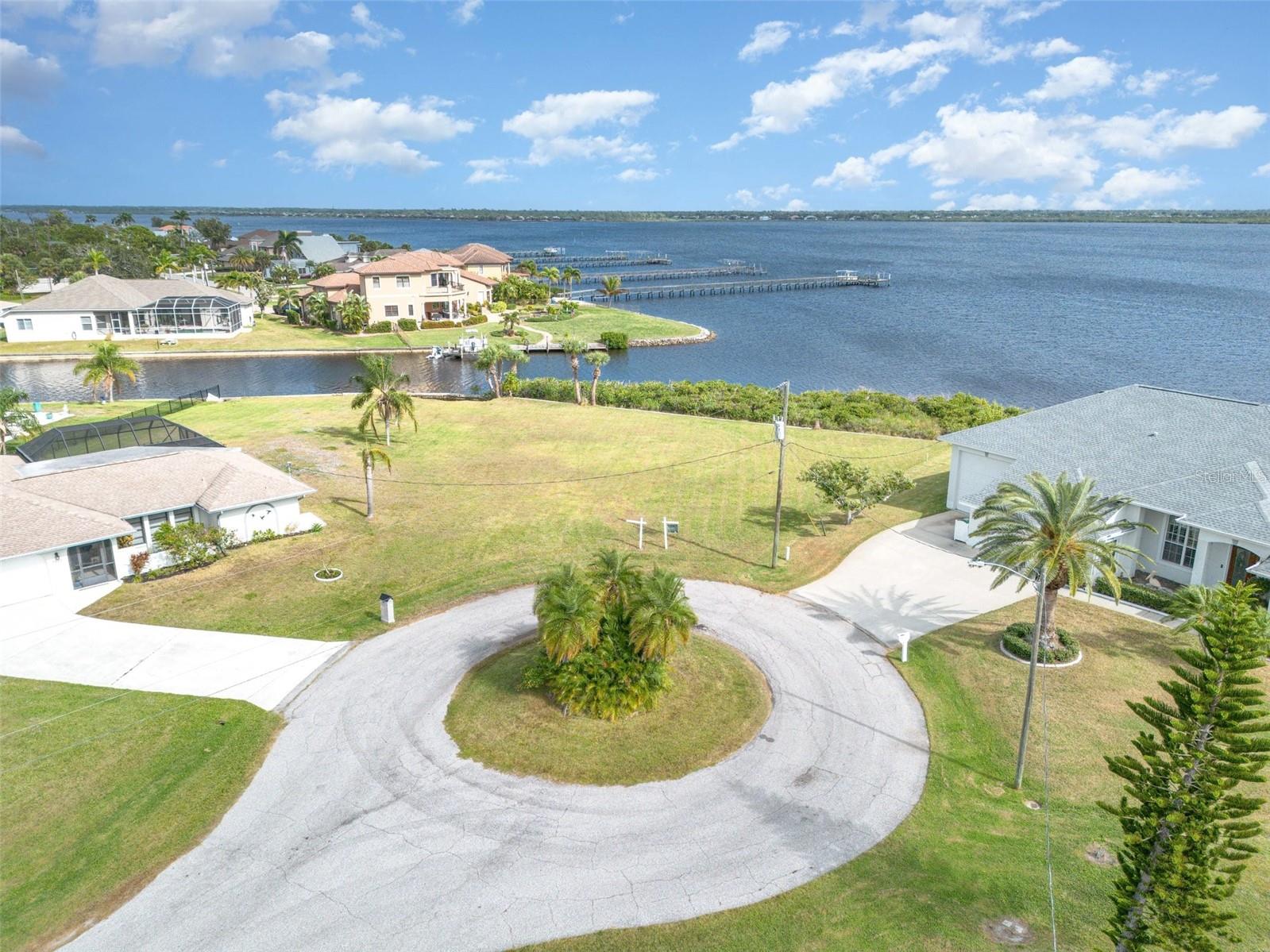 PORT CHARLOTTE SEC 060 - Land