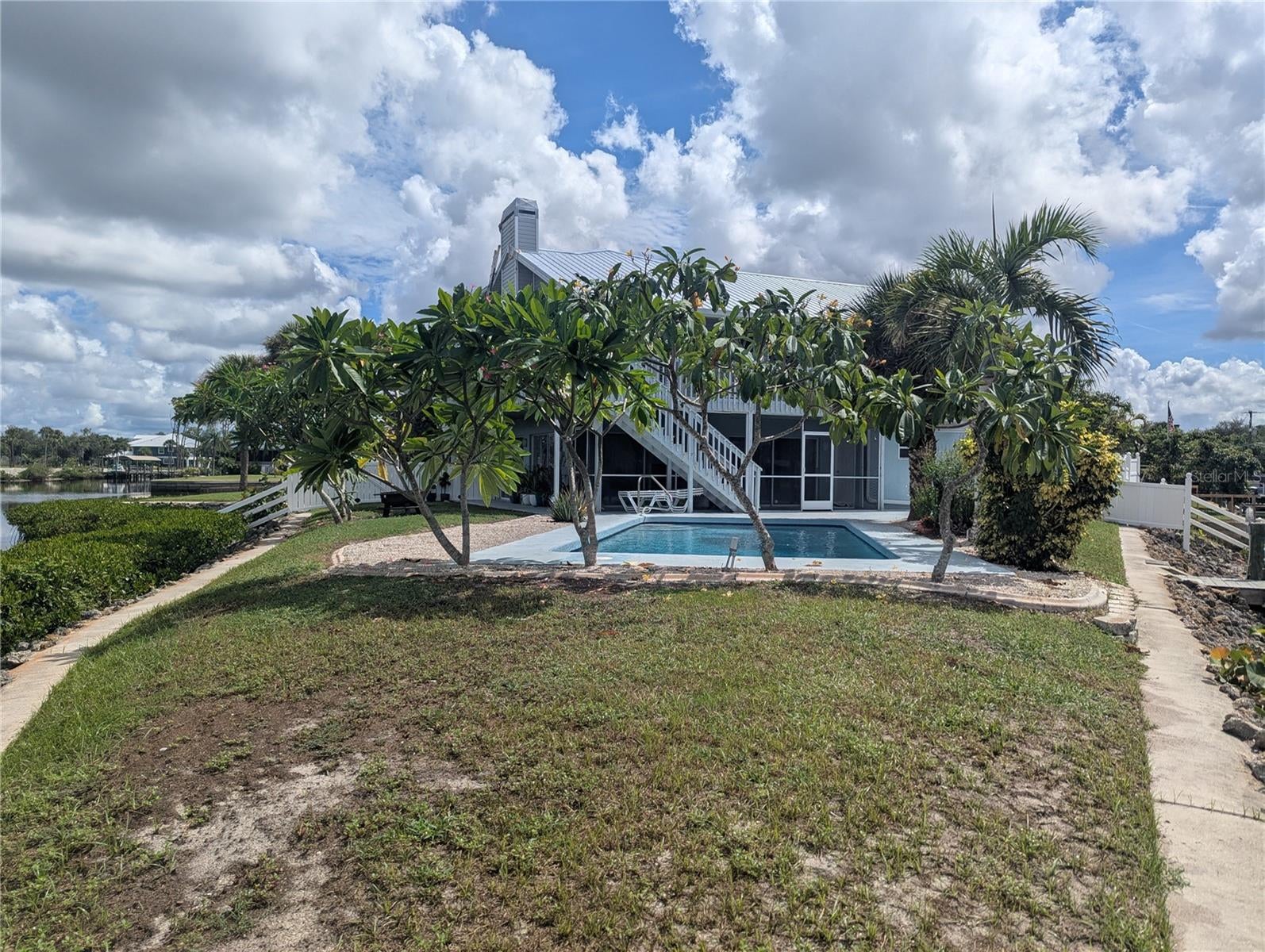 WOODBRIDGE - Residential