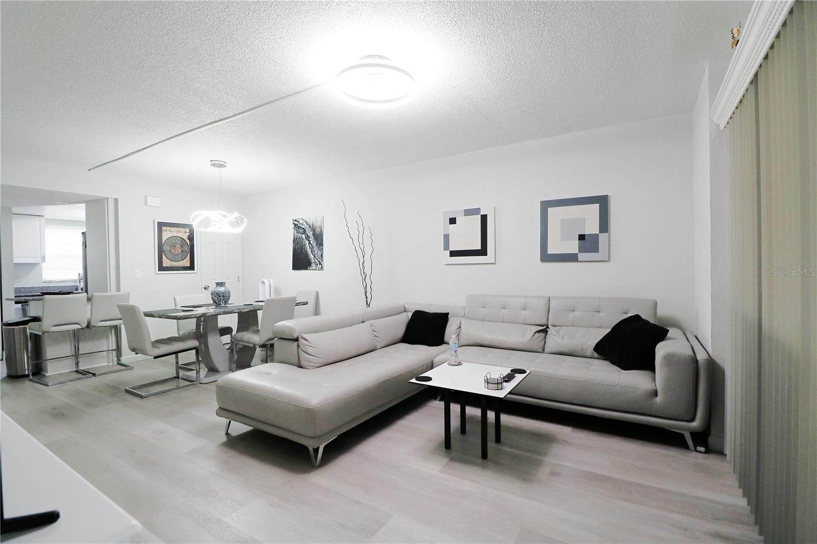 THUNDERBIRD HILL MANOR CONDO - Residential