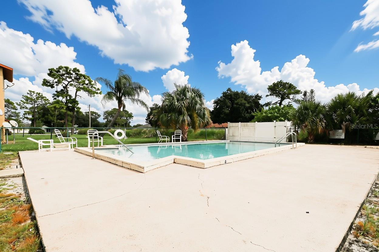 THUNDERBIRD HILL MANOR CONDO - Residential