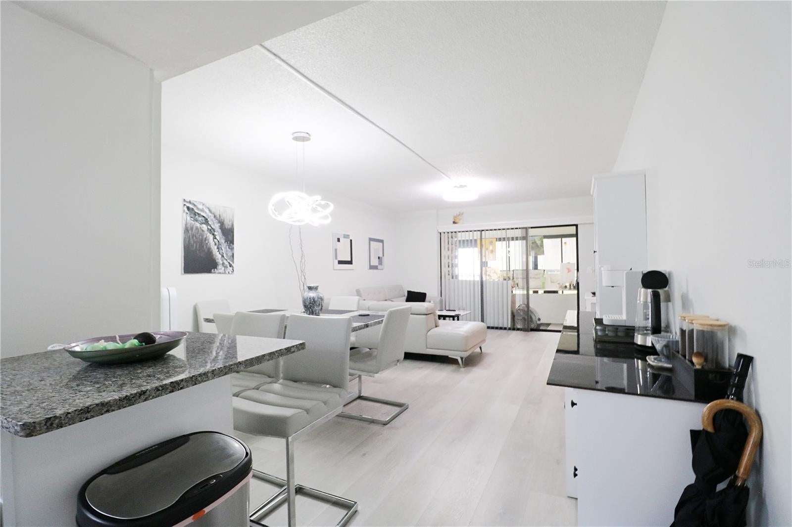 THUNDERBIRD HILL MANOR CONDO - Residential
