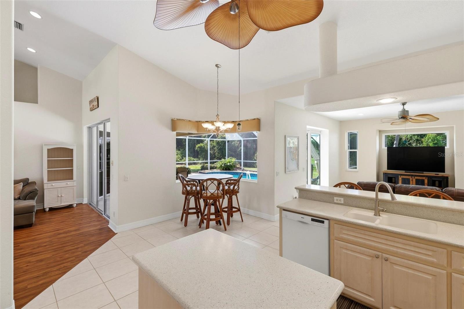 ROTONDA WEST BROADMOOR - Residential