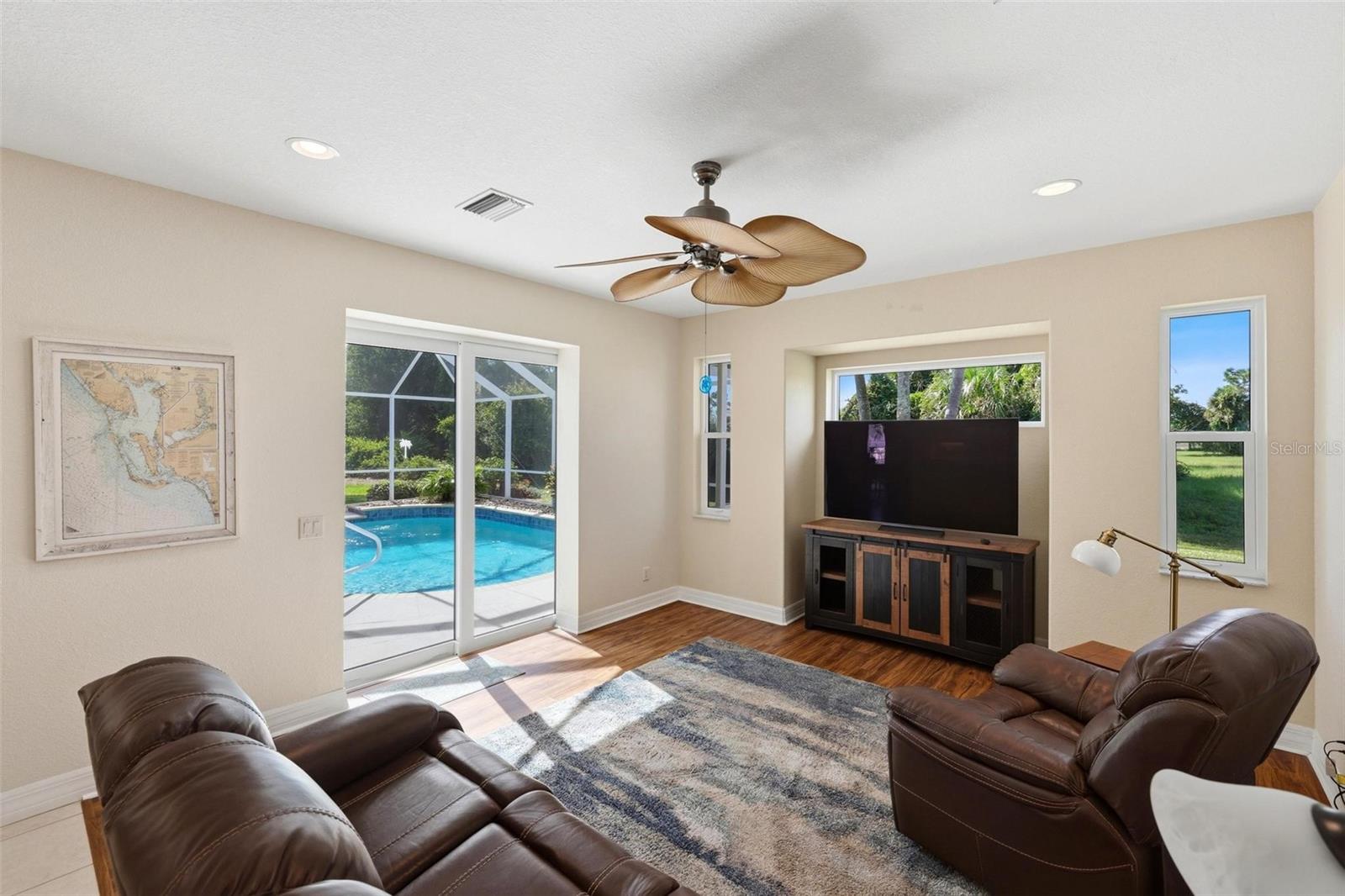 ROTONDA WEST BROADMOOR - Residential