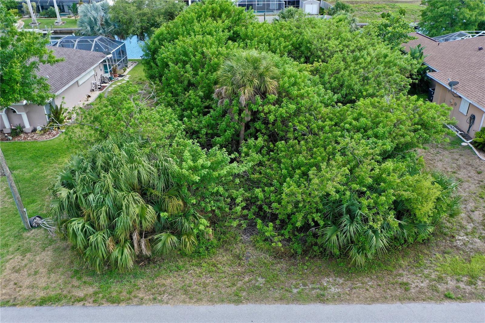 PORT CHARLOTTE SEC 044 - Land