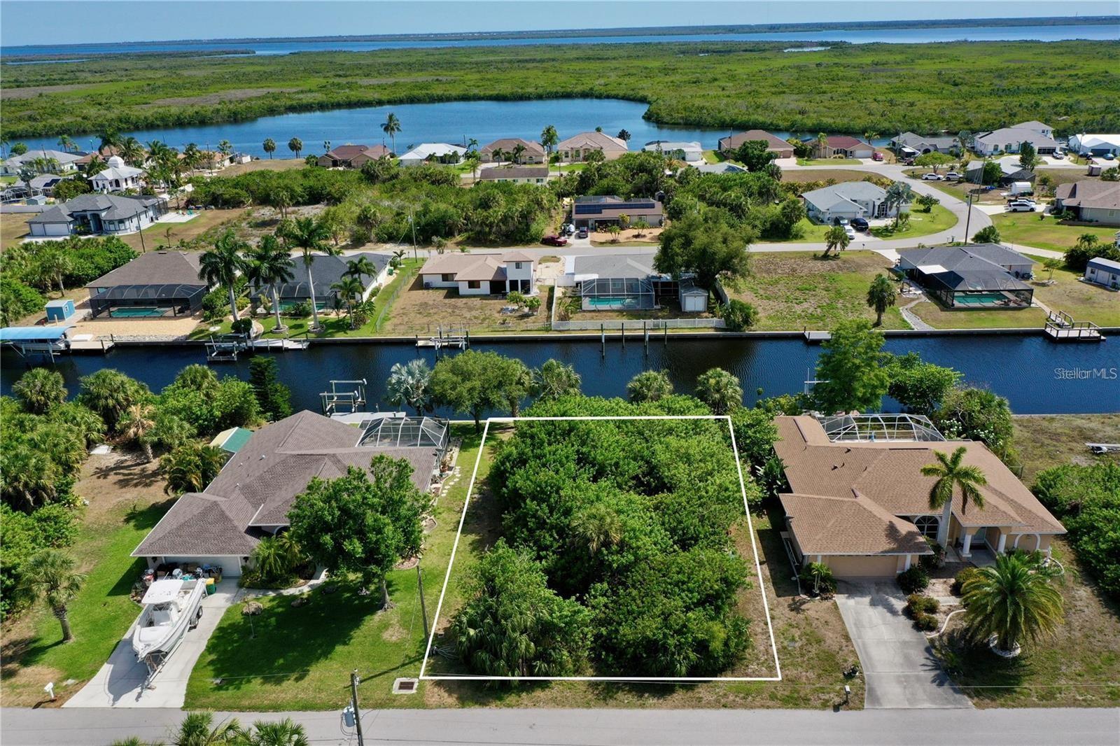 PORT CHARLOTTE SEC 044 - Land