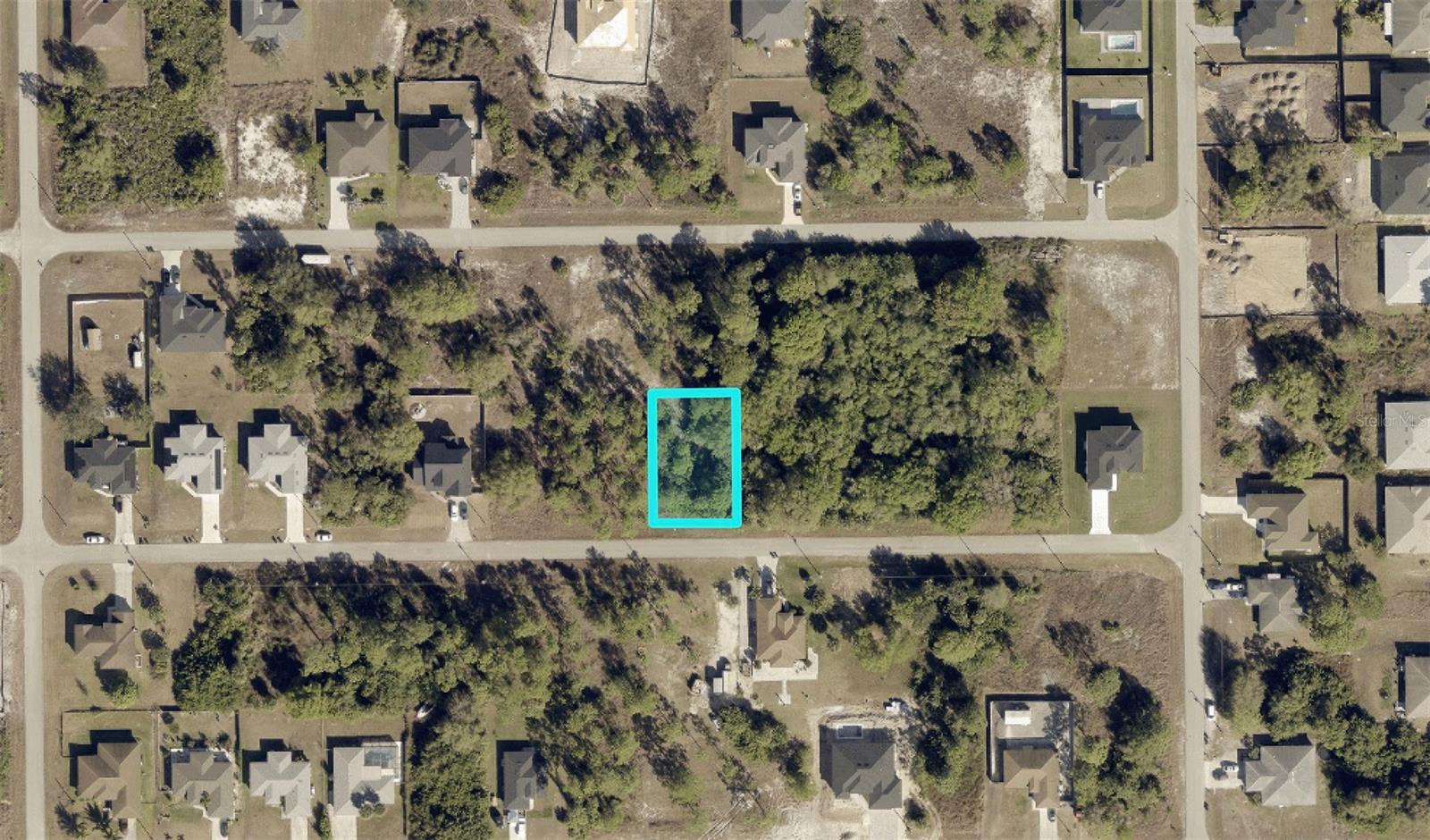 LEHIGH ACRES - Land