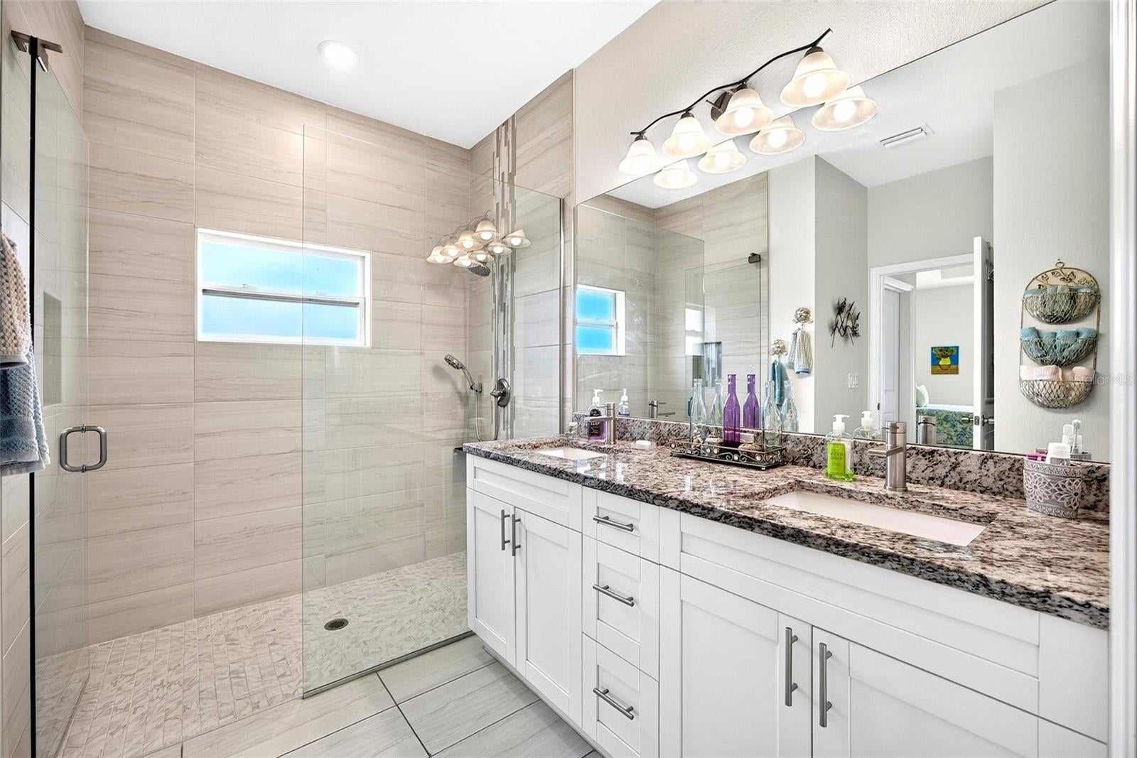 ROTONDA LAKES - Residential