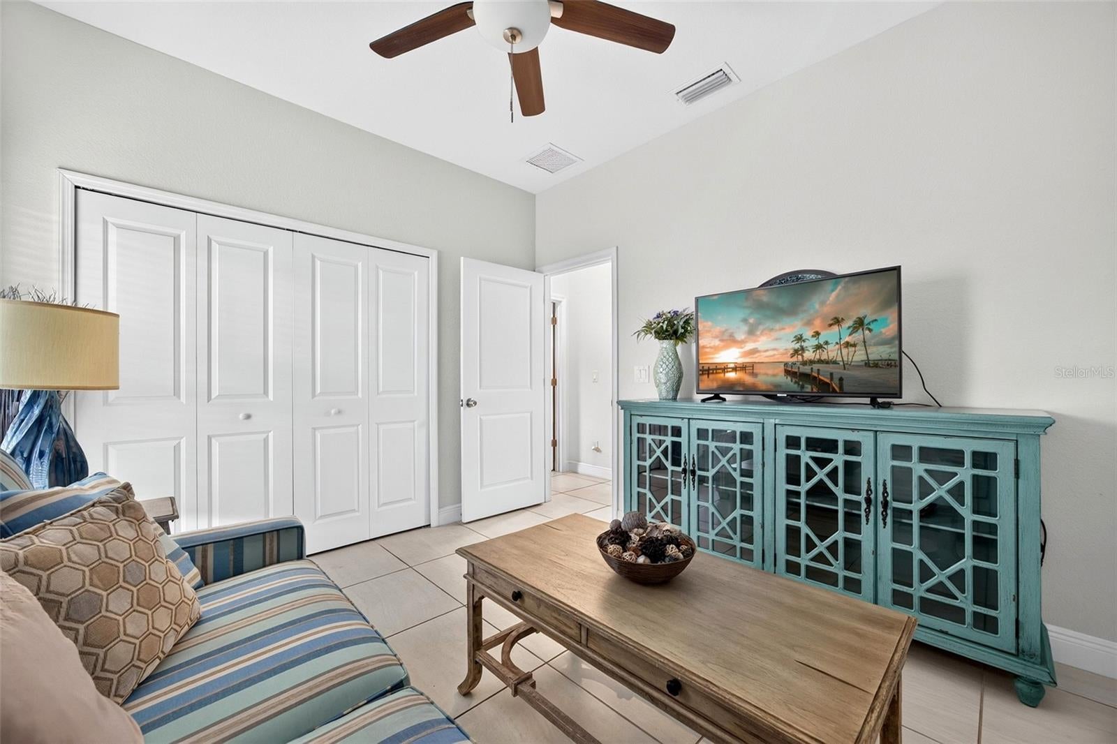 ROTONDA LAKES - Residential