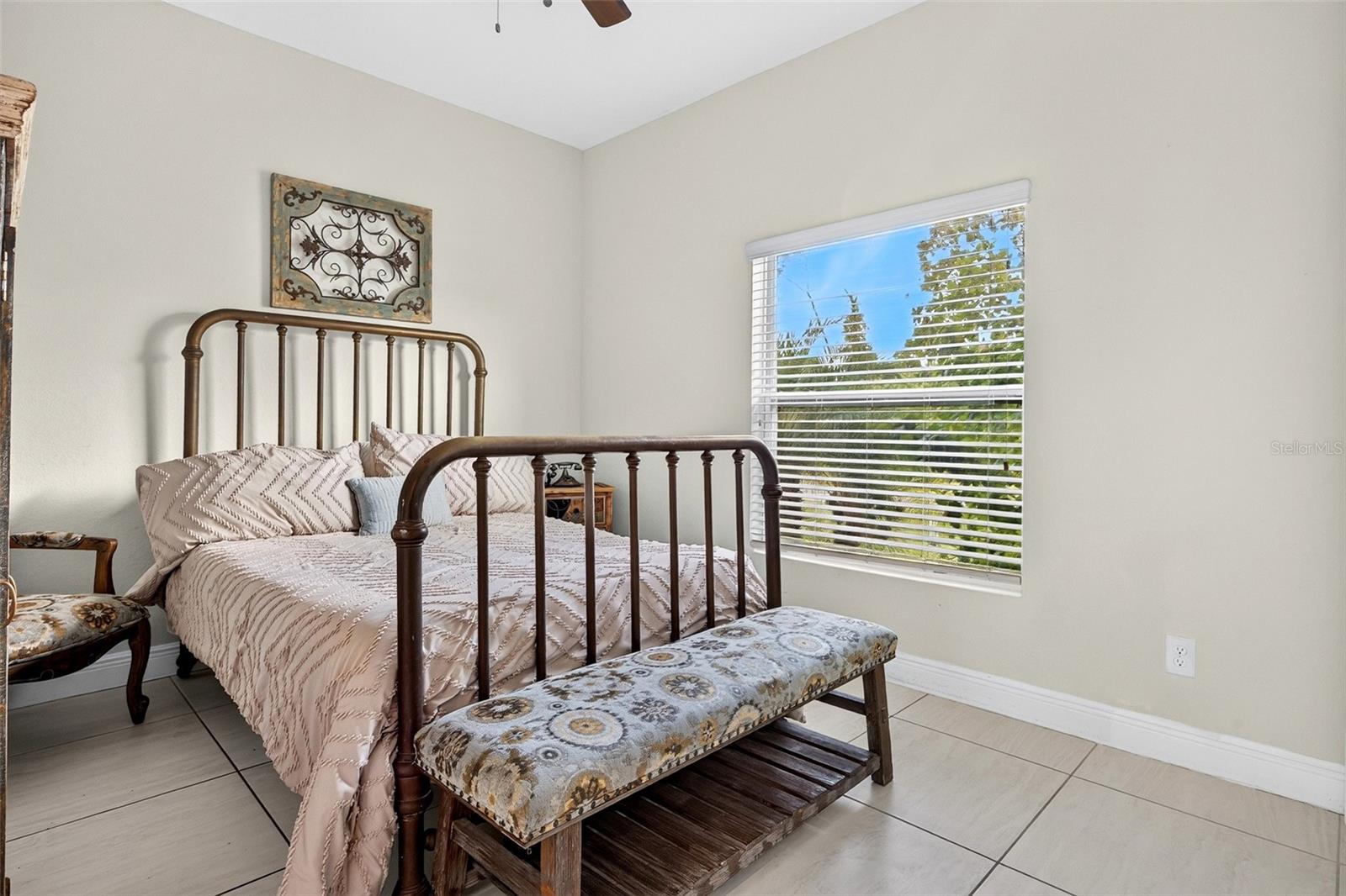 ROTONDA LAKES - Residential