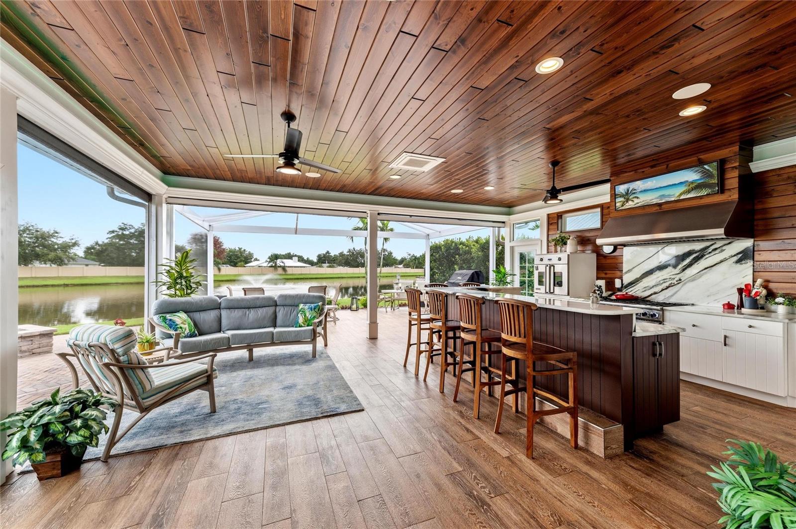 THORNTON CRK MOTORCOACH RESIDENCE - Residential