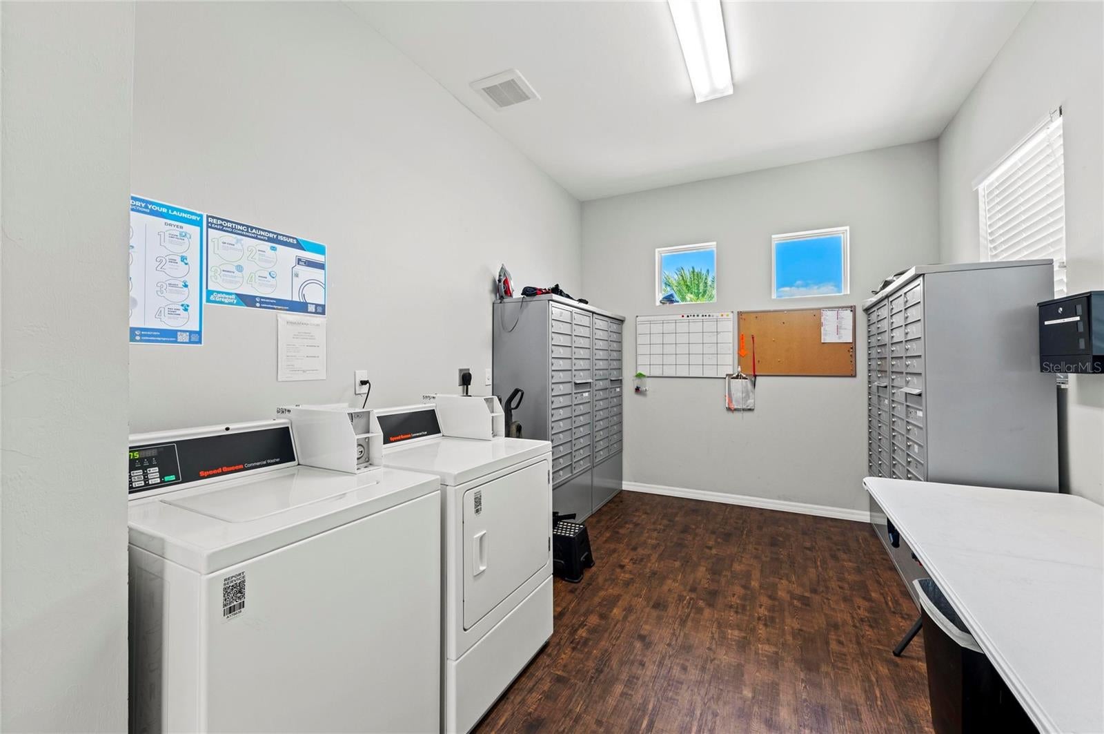 THORNTON CRK MOTORCOACH RESIDENCE - Residential