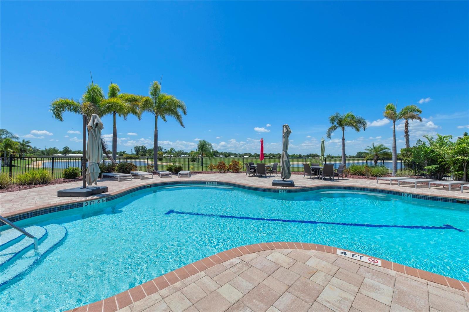 THORNTON CRK MOTORCOACH RESIDENCE - Residential