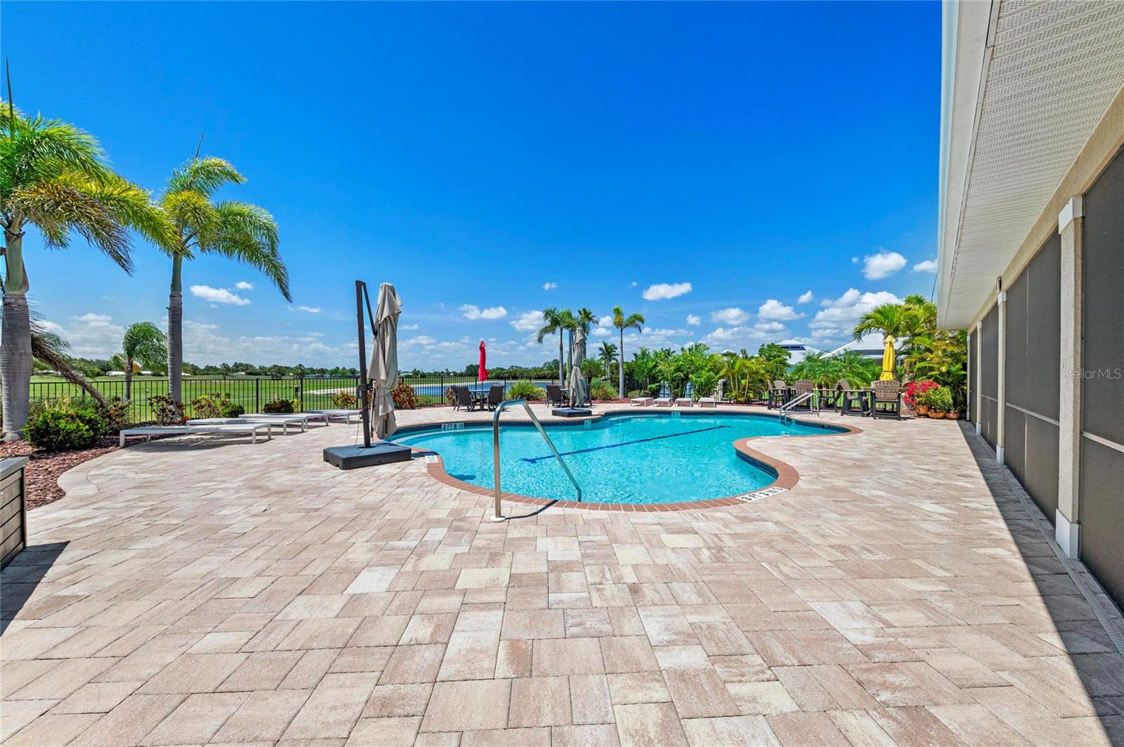THORNTON CRK MOTORCOACH RESIDENCE - Residential