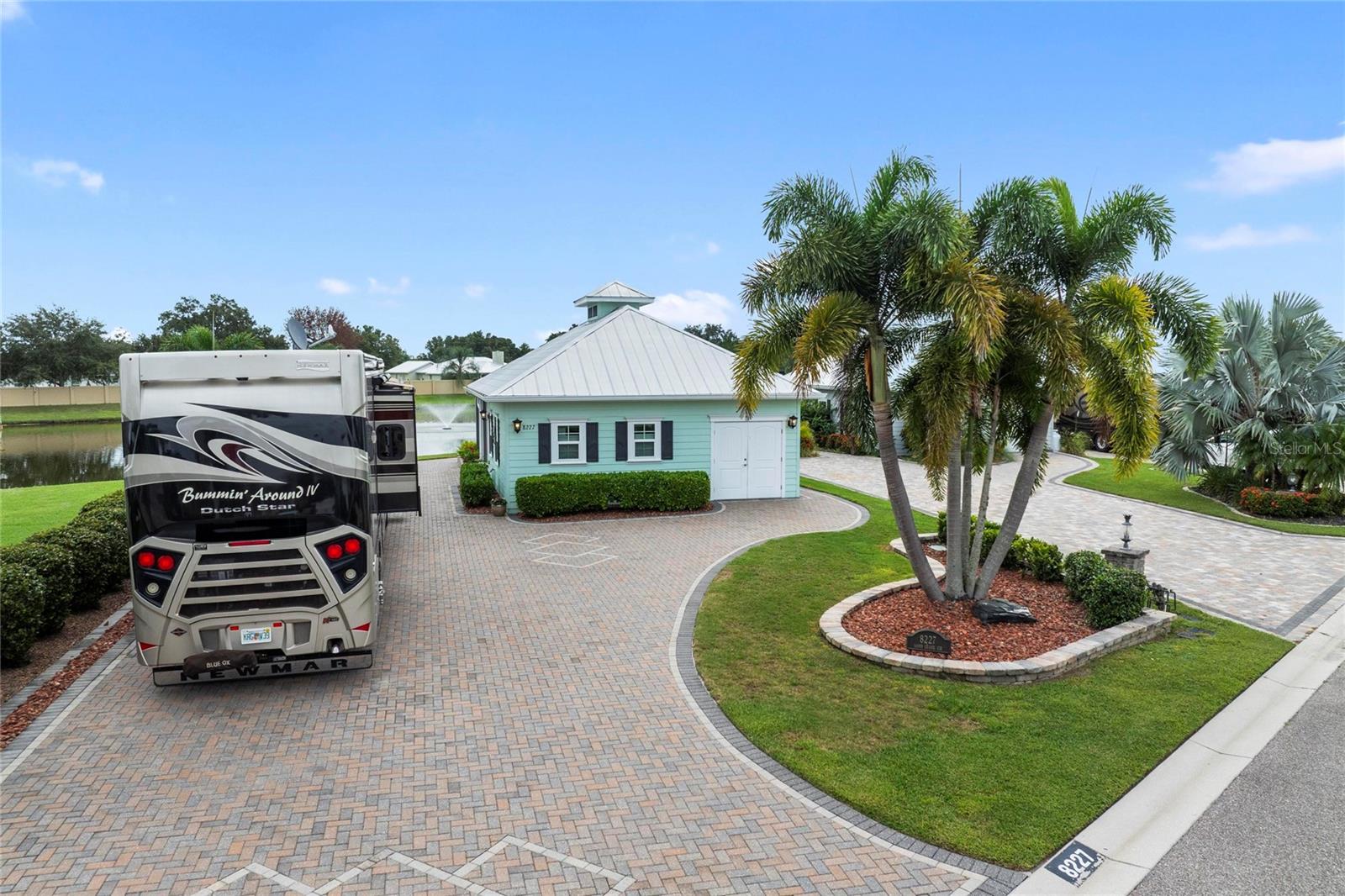 THORNTON CRK MOTORCOACH RESIDENCE - Residential