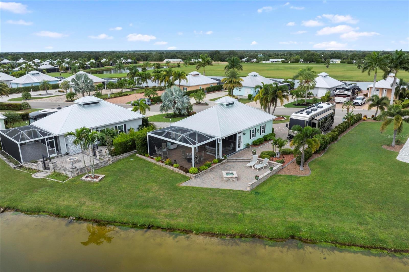 THORNTON CRK MOTORCOACH RESIDENCE - Residential