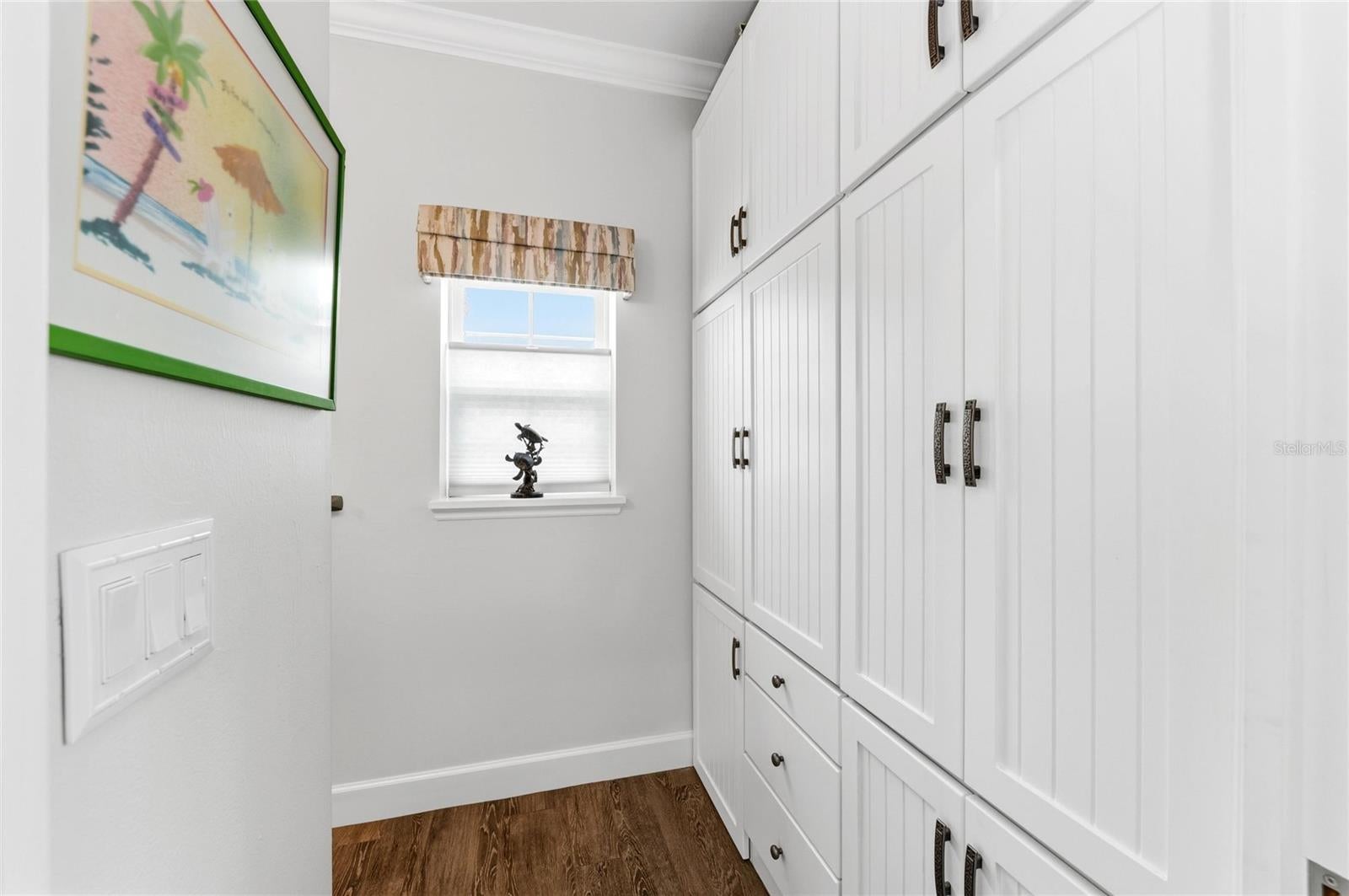 THORNTON CRK MOTORCOACH RESIDENCE - Residential