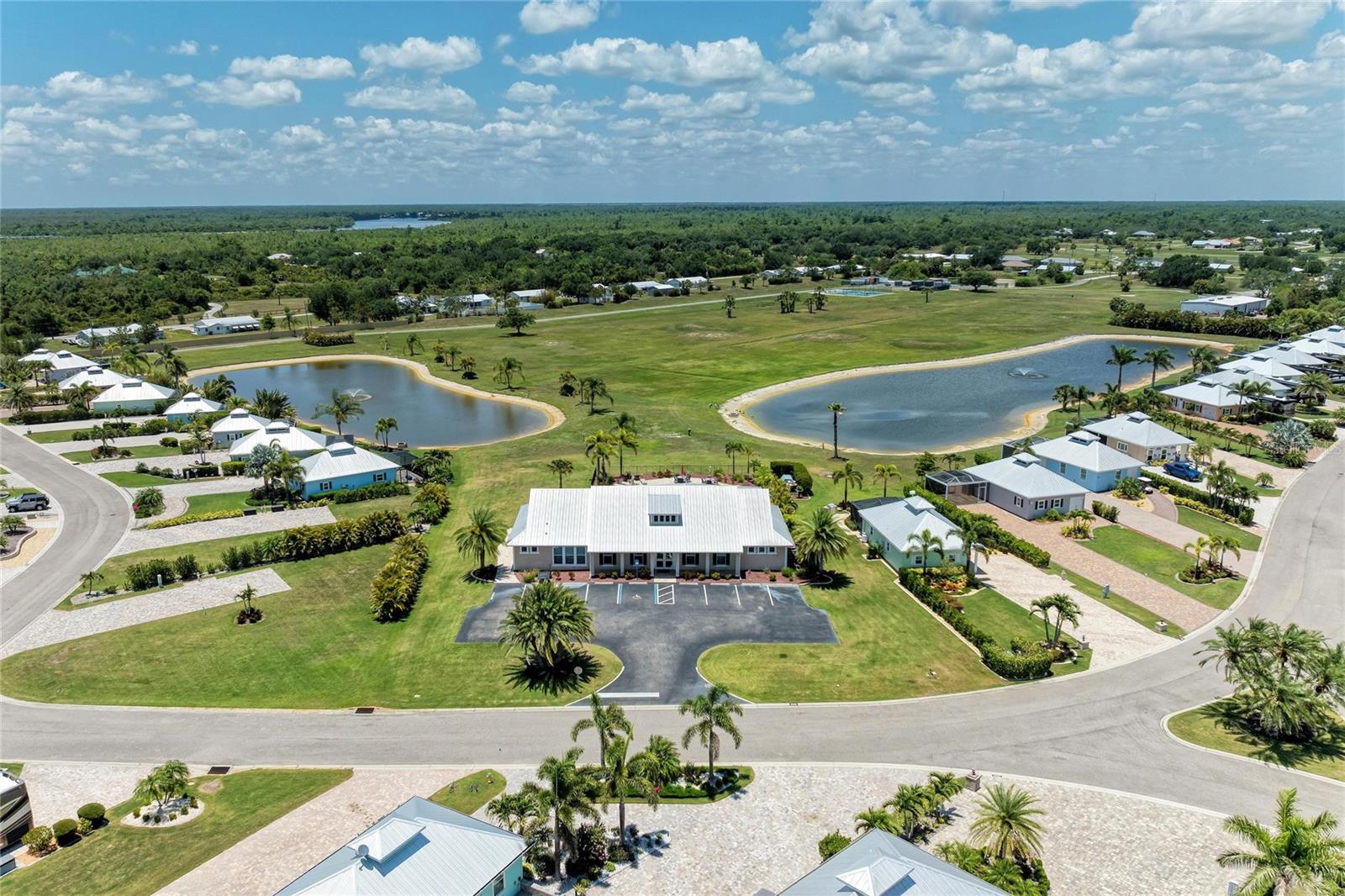 THORNTON CRK MOTORCOACH RESIDENCE - Residential