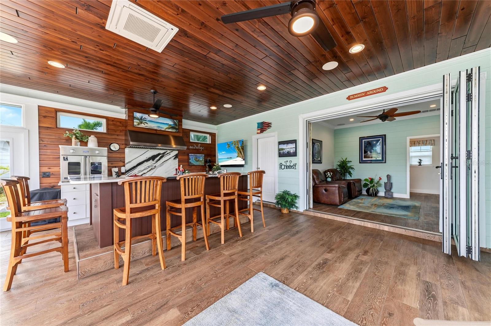 THORNTON CRK MOTORCOACH RESIDENCE - Residential