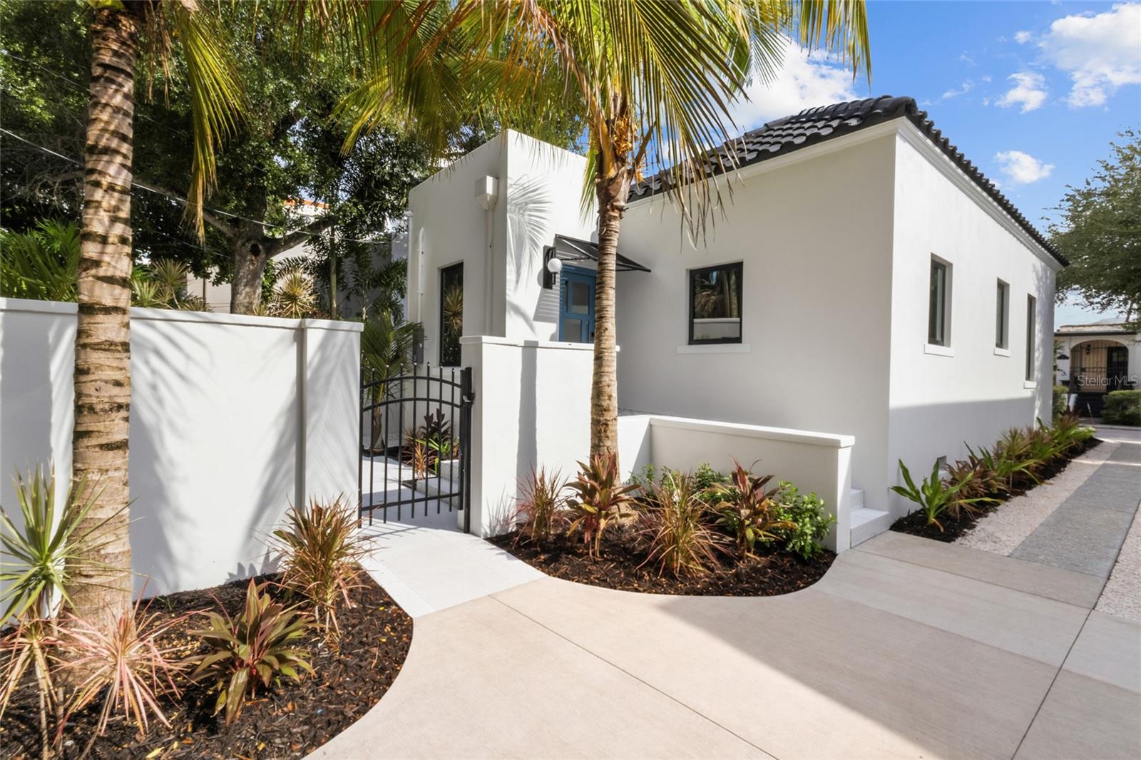 BURNS COURT - Residential
