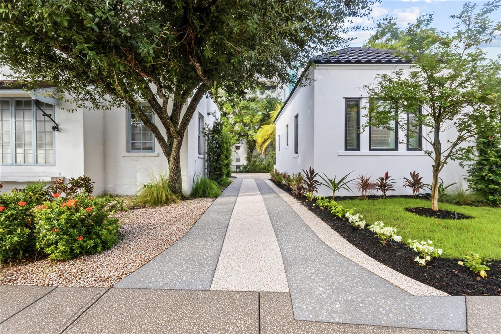 BURNS COURT - Residential