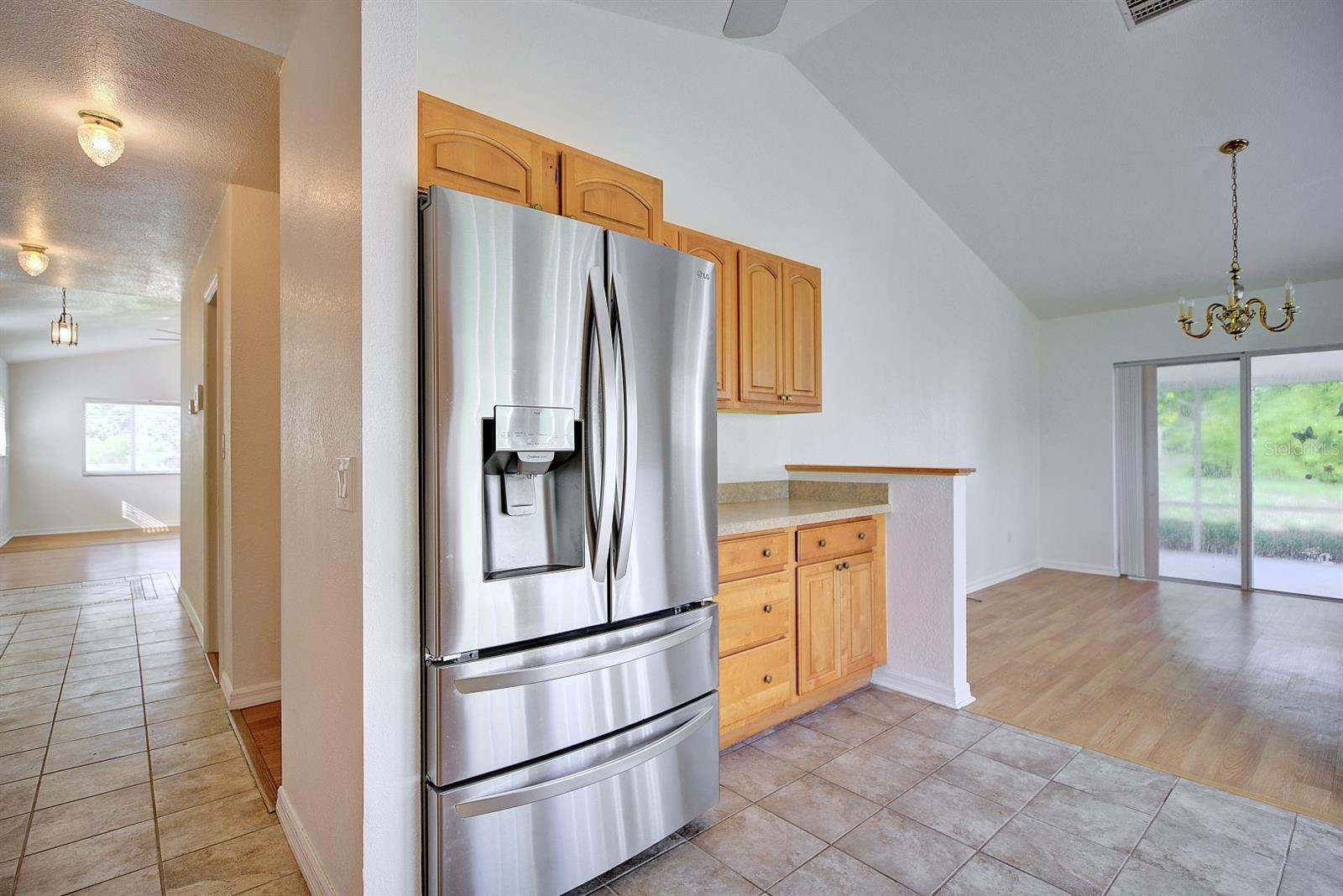 SUNN LAKES EST - Residential