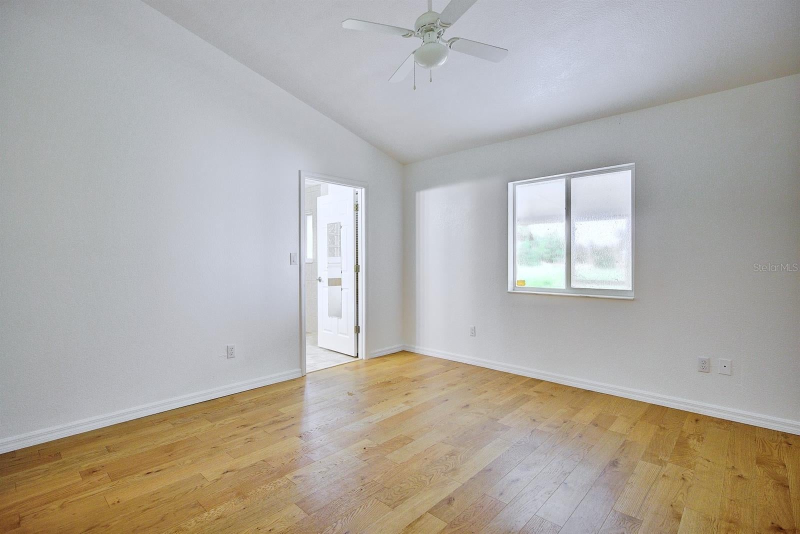 SUNN LAKES EST - Residential