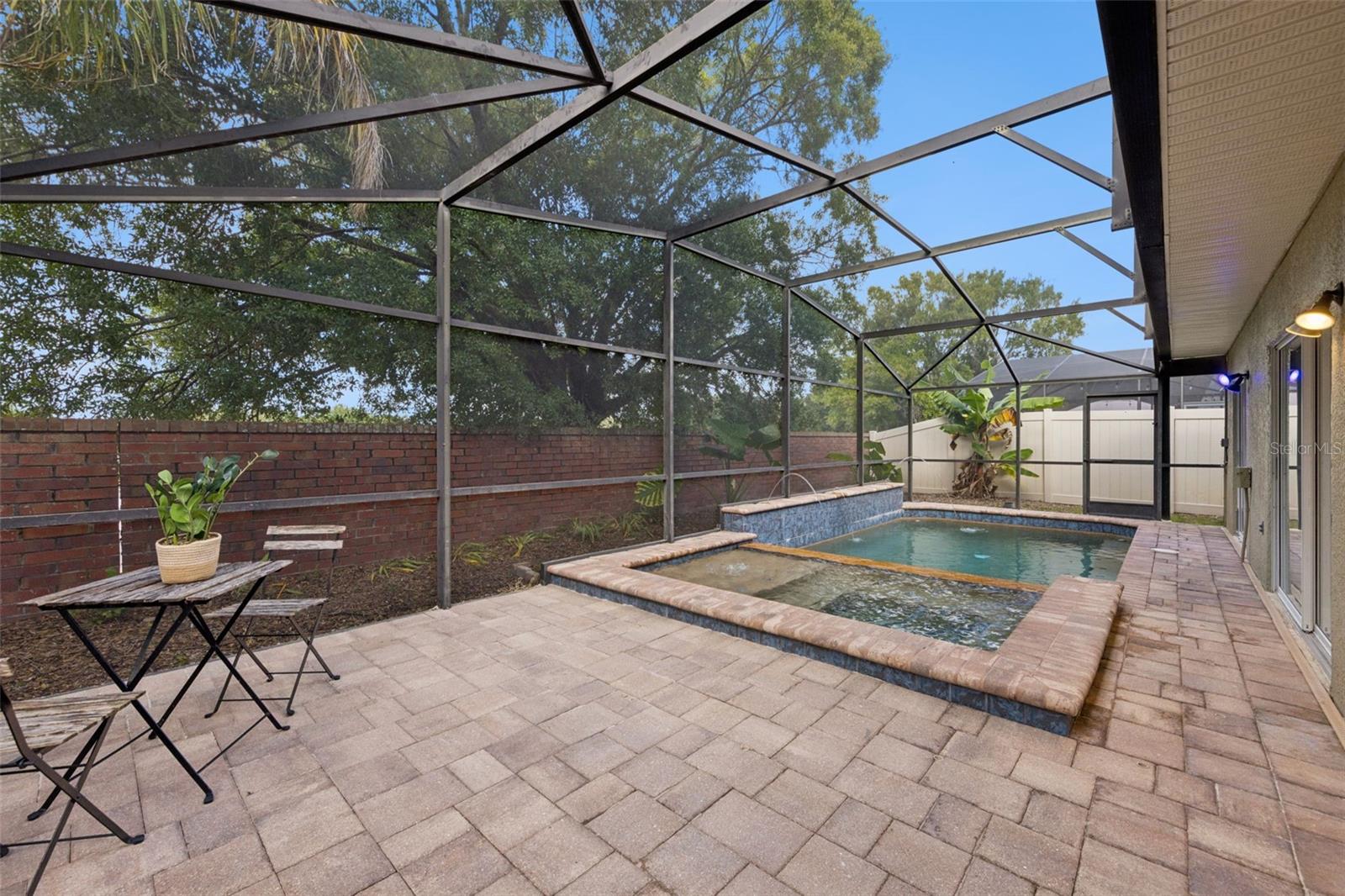 HUNTERS CREEK TRACT 350 PH 2 33/52 LOT 13 - Residential