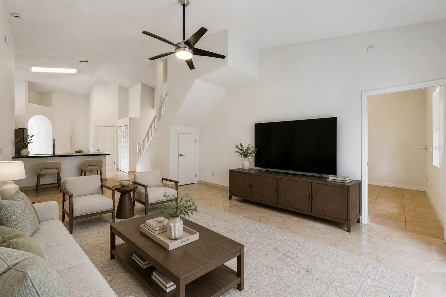 HUNTERS CREEK TRACT 350 PH 2 33/52 LOT 13 - Residential