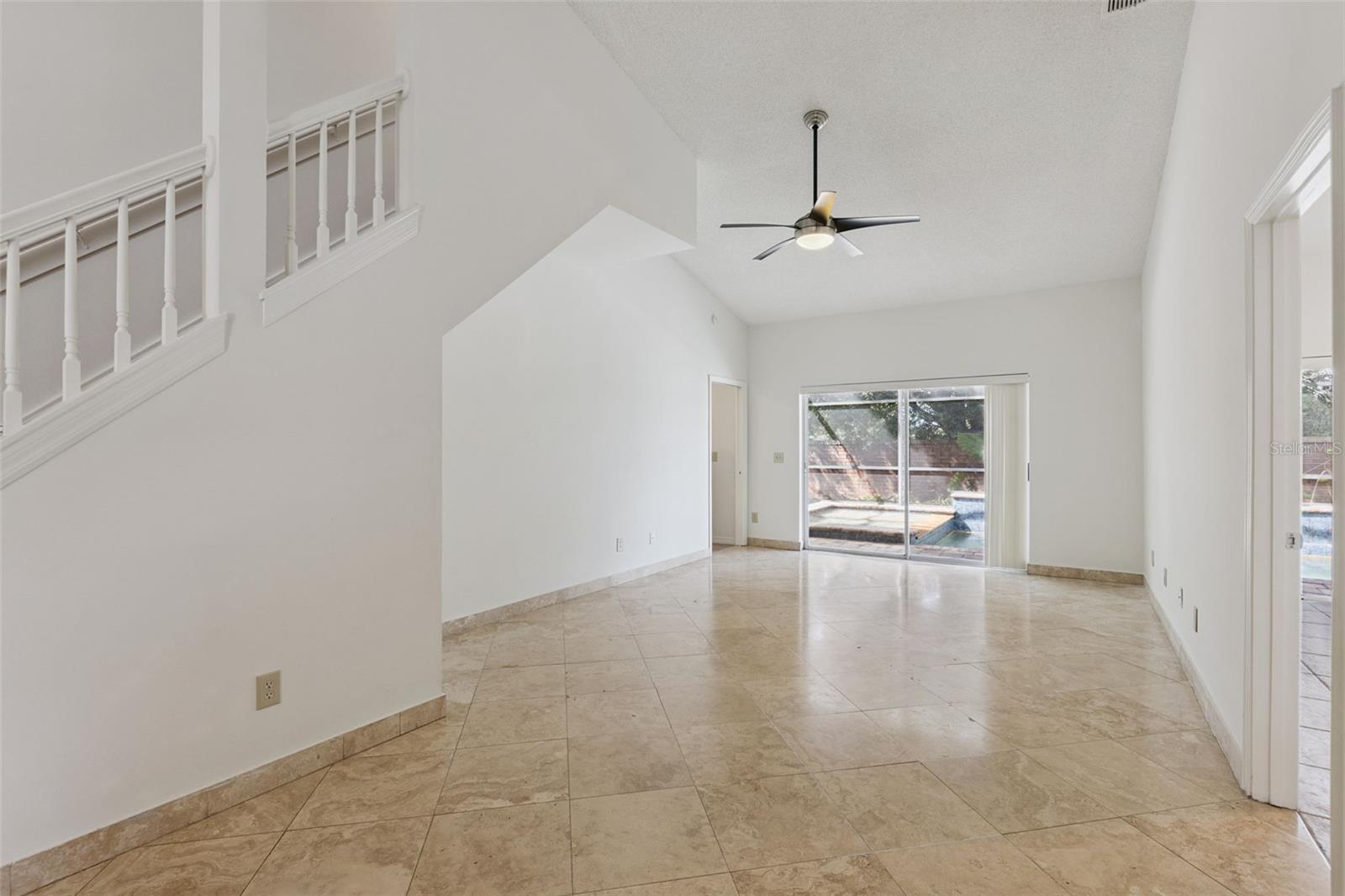 HUNTERS CREEK TRACT 350 PH 2 33/52 LOT 13 - Residential