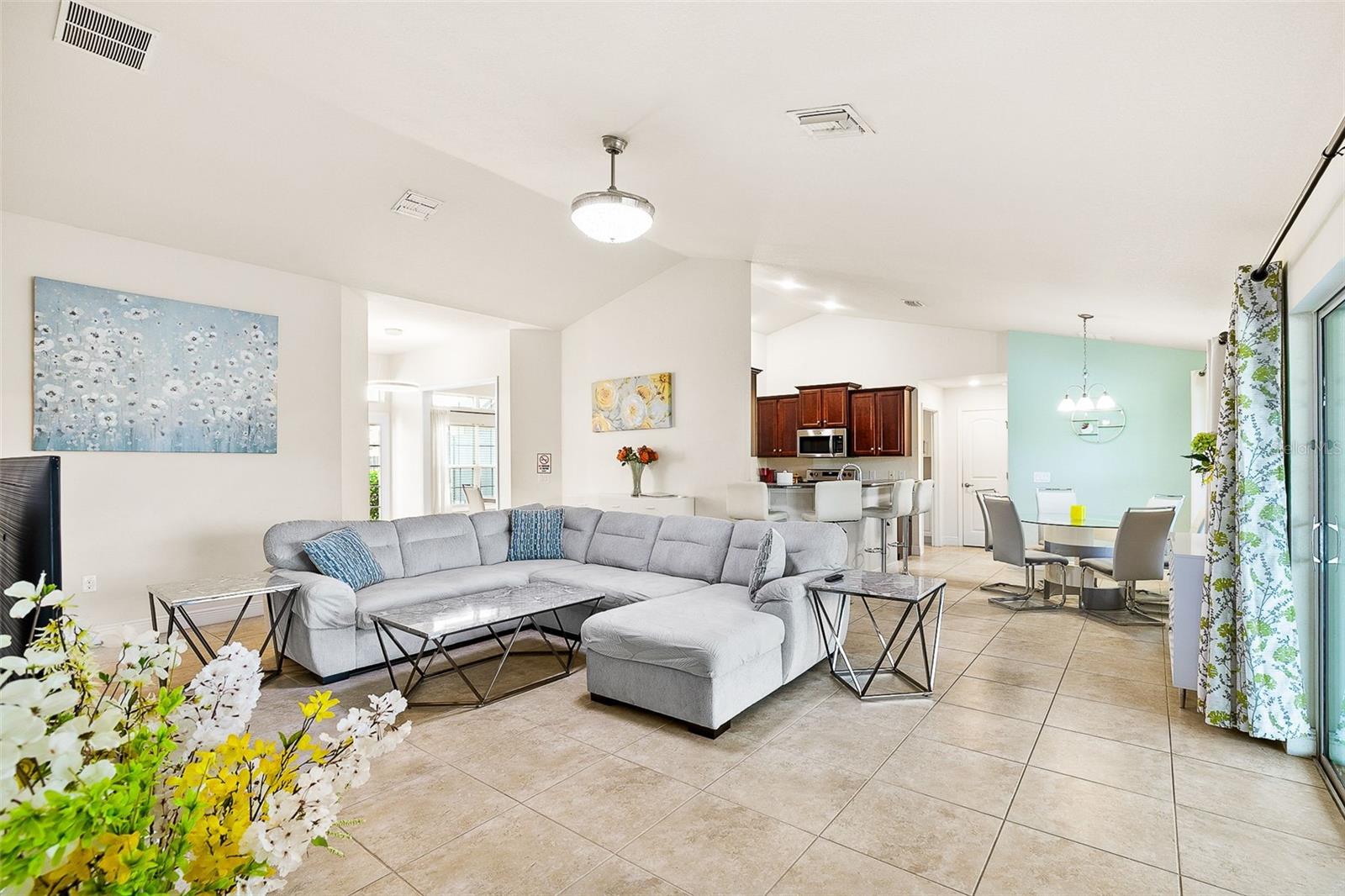 ROTONDA WEST OAKLAND HILLS - Residential