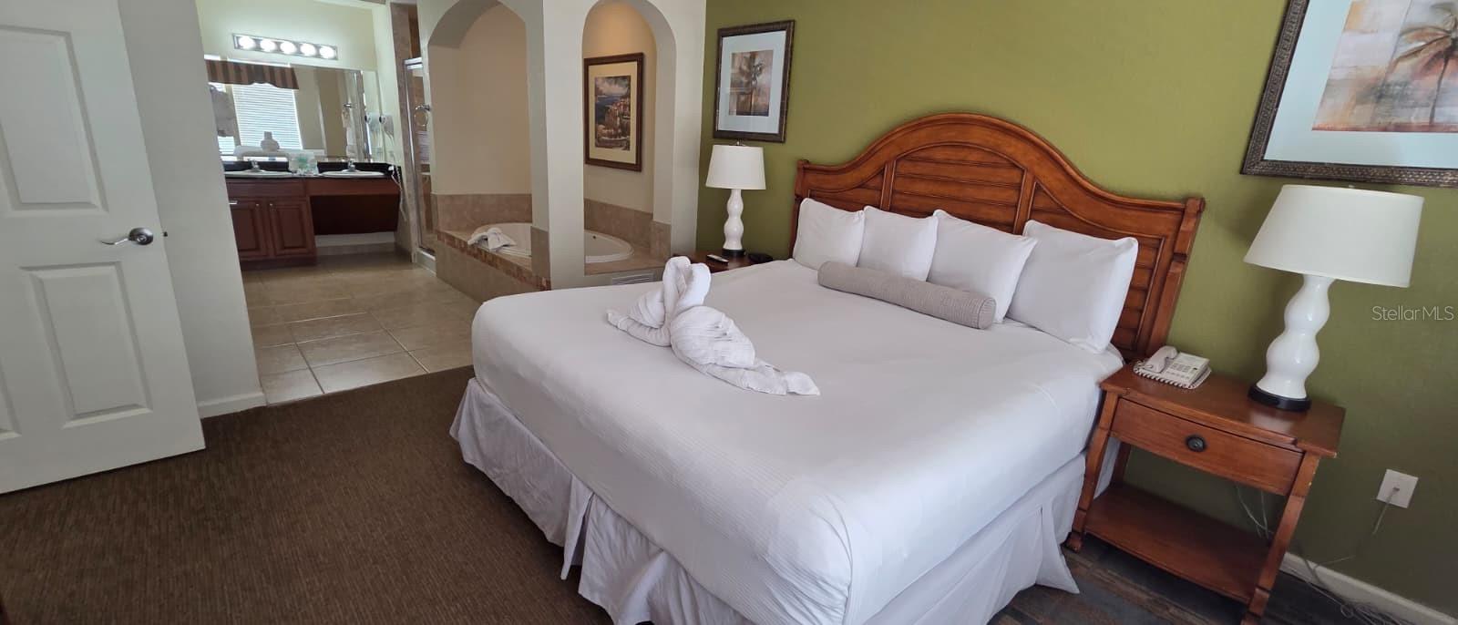 LAKE BUENA VISTA RESORT VILLAGE 4 CONDOMINIUM - Residential