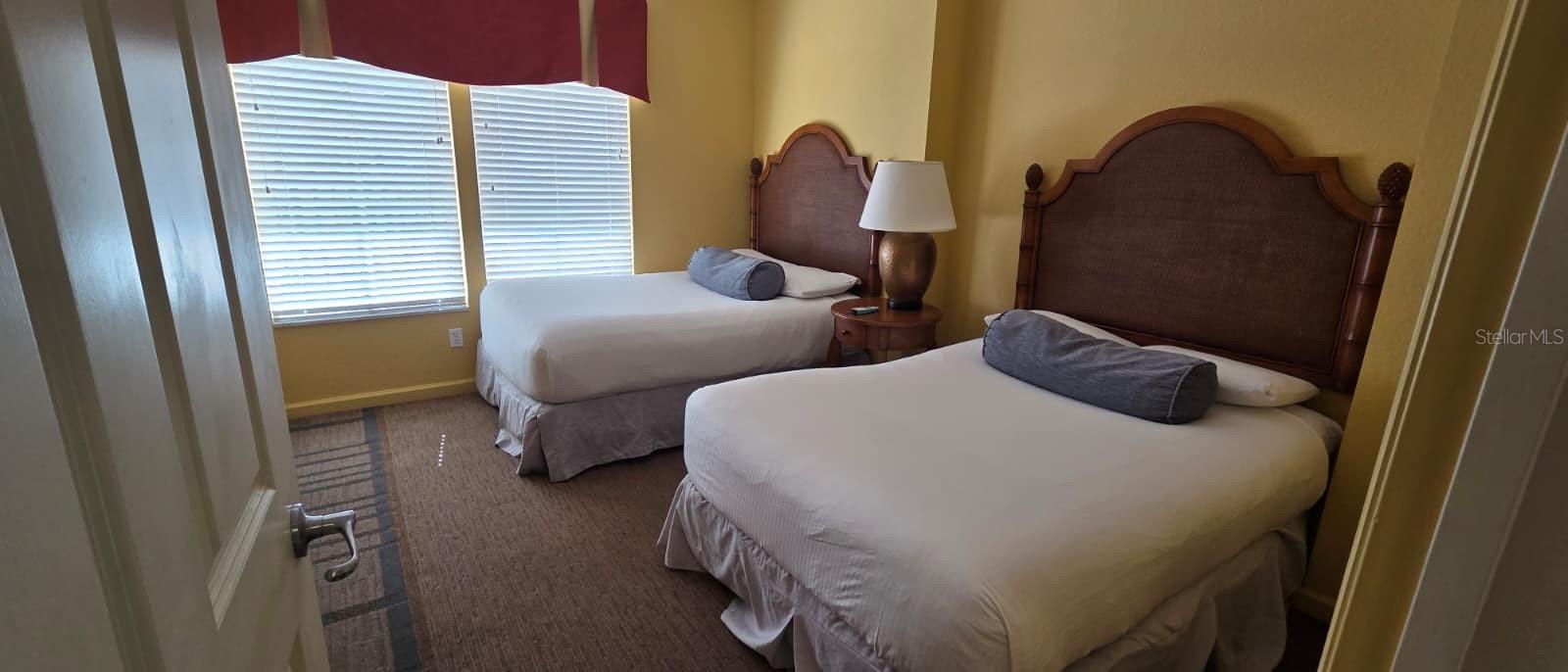 LAKE BUENA VISTA RESORT VILLAGE 4 CONDOMINIUM - Residential