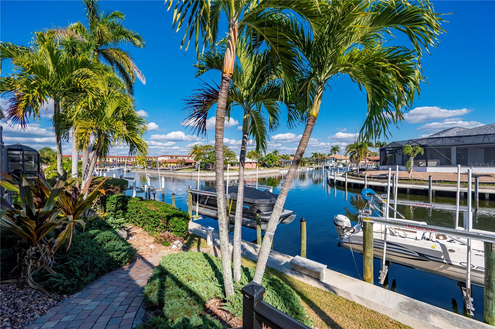 PUNTA GORDA ISLES SEC 03 - Residential